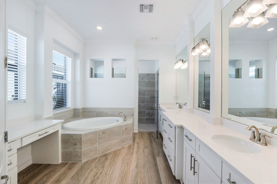 13896 Blue Bay Cir, Fort Myers, FL 33913