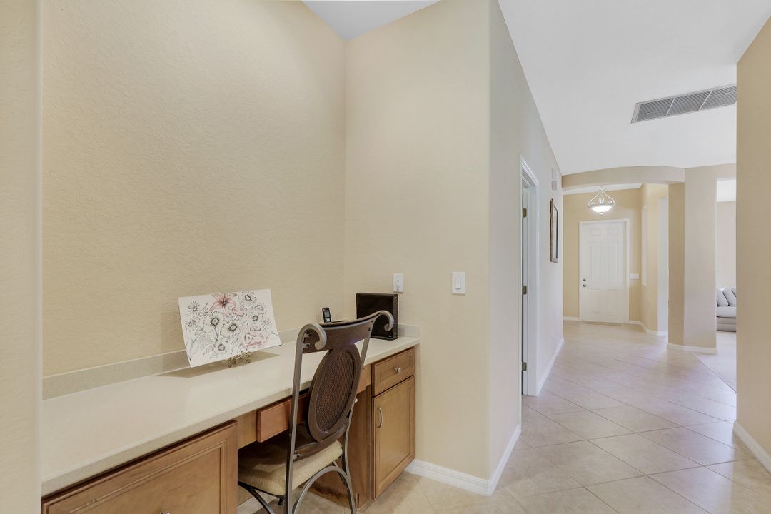 12168 Country Day Cir, Fort Myers, FL 33913