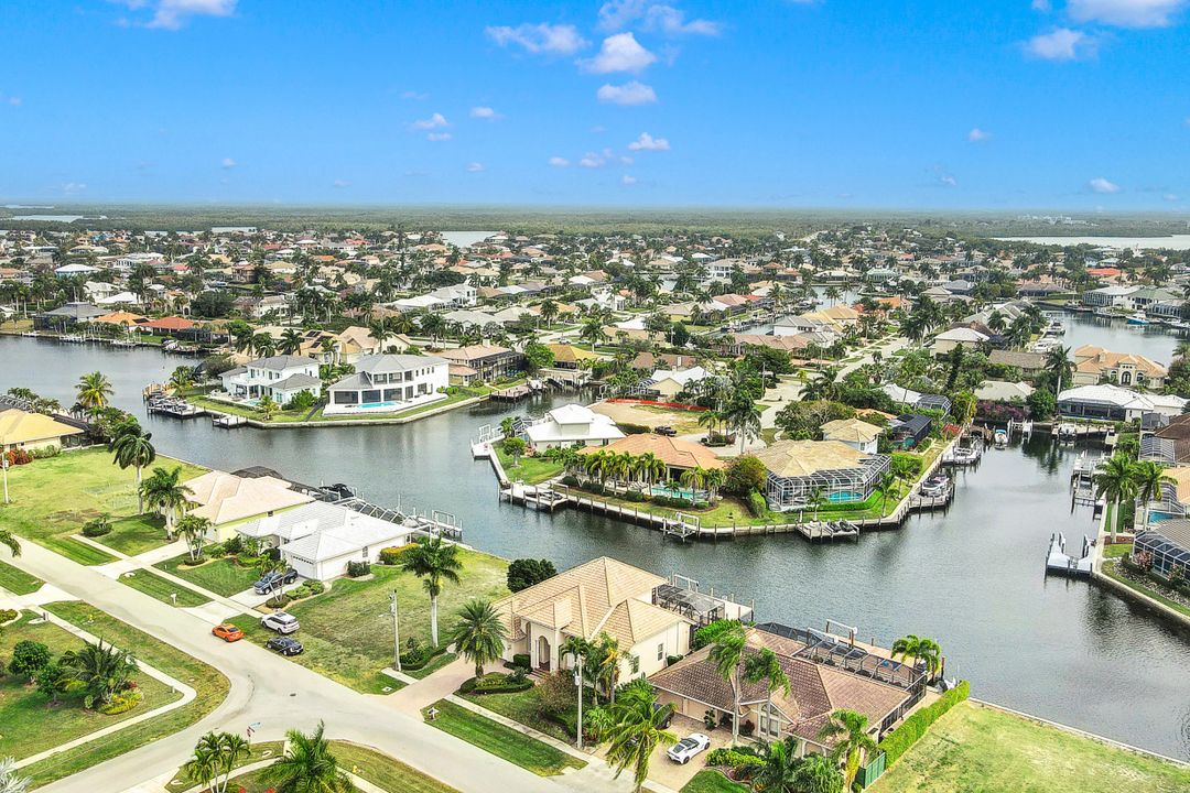 99 Gulfport Ct, Marco Island, FL 34145