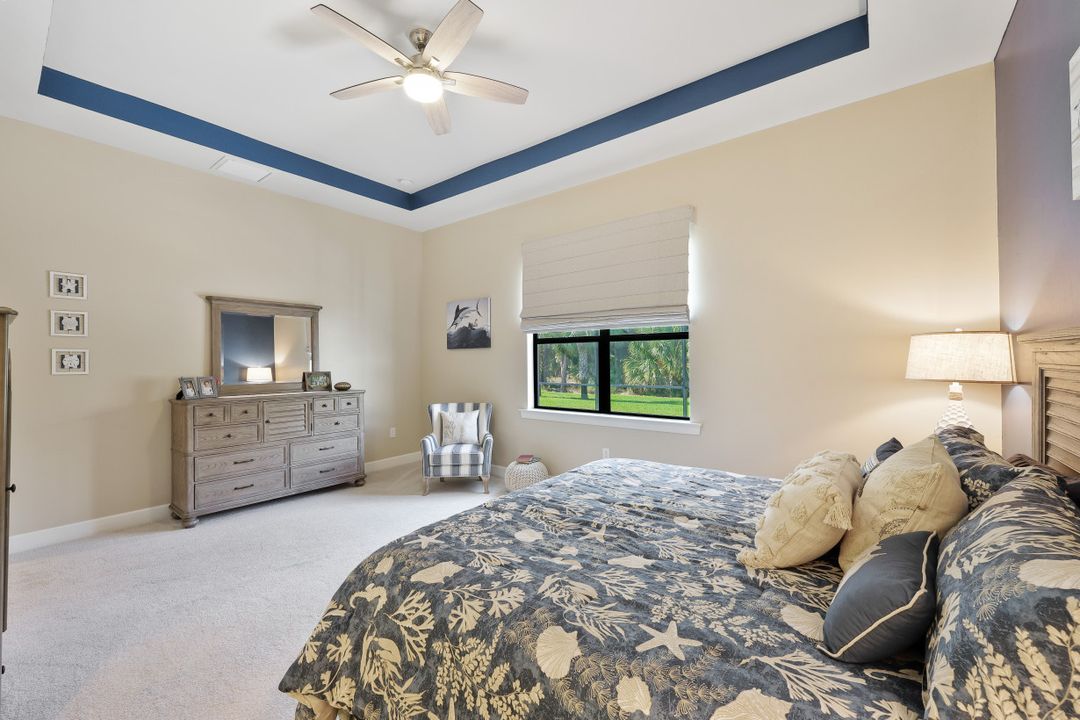 9431 Greyhawk Trl, Naples, FL 34120