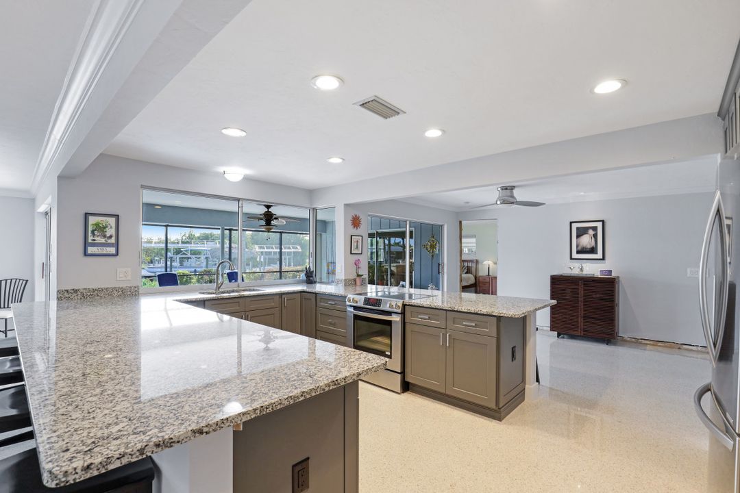 4929 SW 3rd Ave, Cape Coral, FL 33914