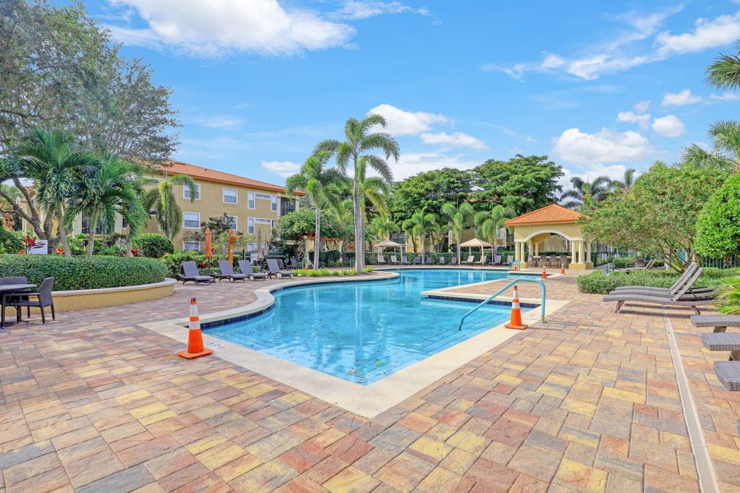 8920 Colonnades Ct E, Bonita Springs, FL 34135