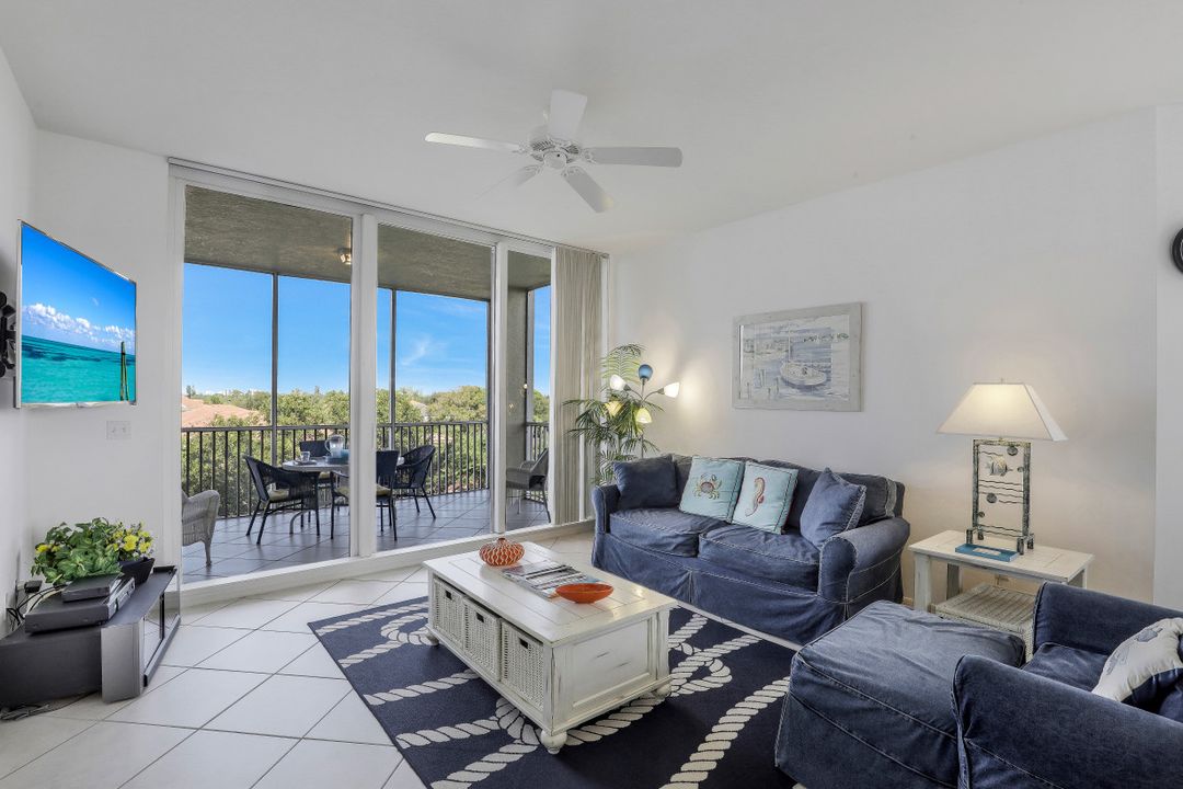 450 Launch Cir #504, Naples, FL 34108