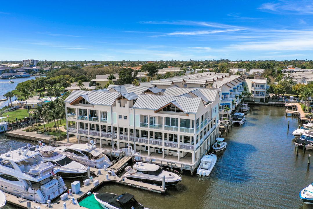 1001 10th Ave S #F3, Naples, FL 34102