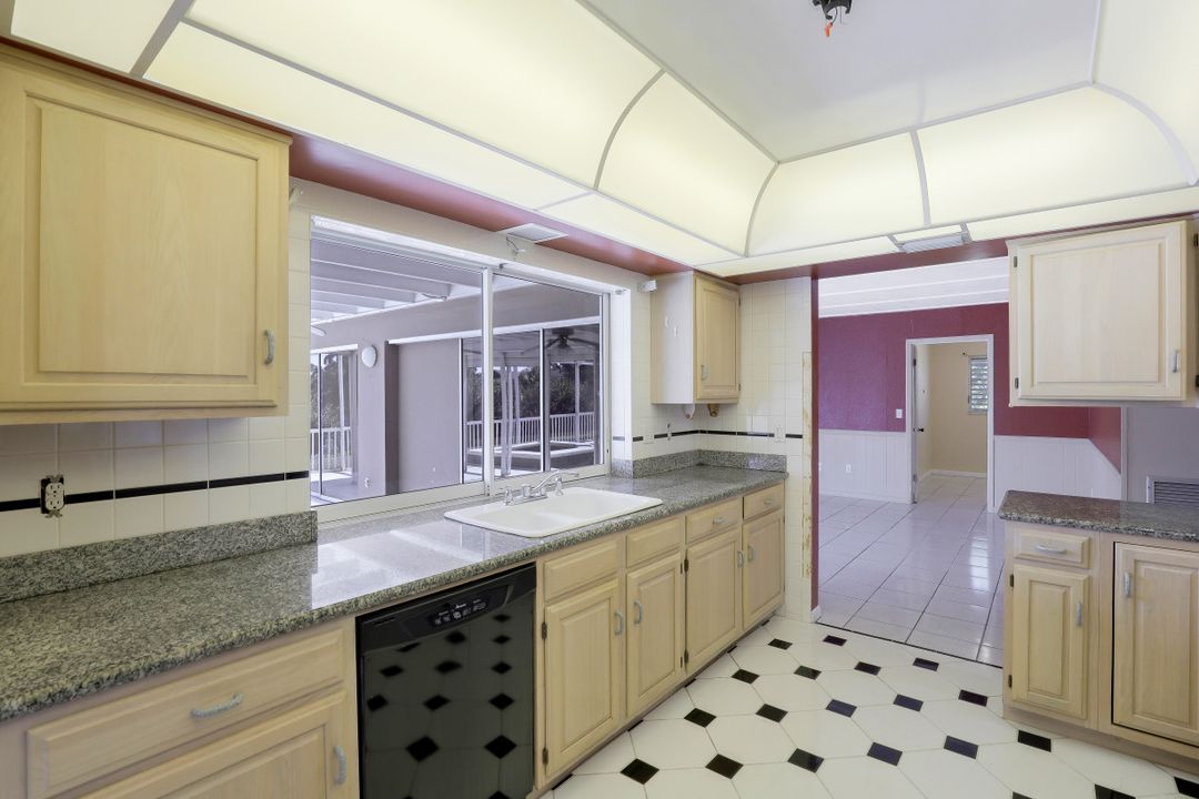 418 Yellowbird St, Marco Island, FL 34145