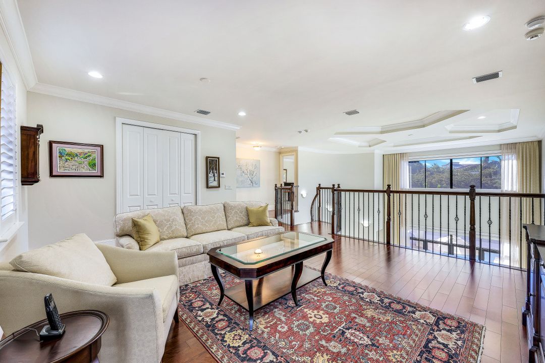 2351 Traditions Ct, Naples, FL 34105