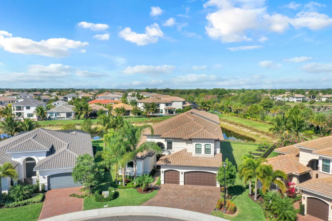 4553 Azalea Dr, Naples, FL 34119