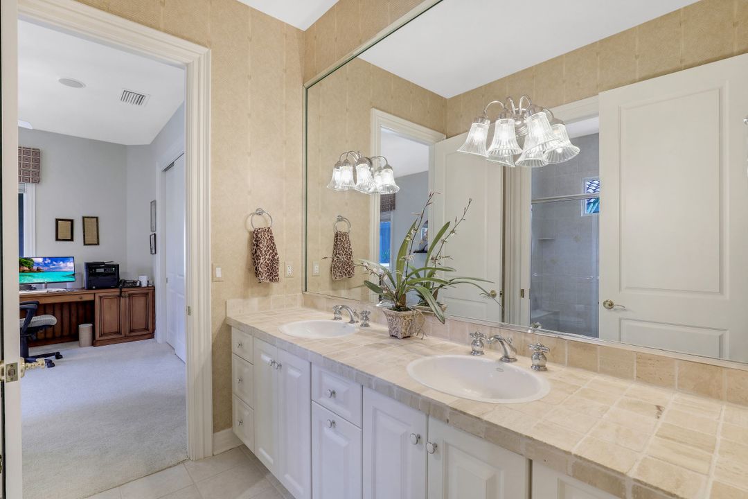 4430 Deerwood Ct, Bonita Springs, FL 34134