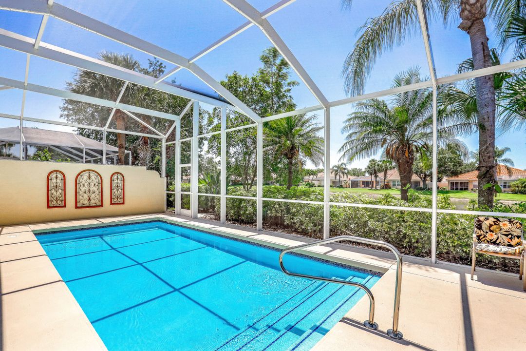 5272 Hawkesbury Way, Naples, FL 34119