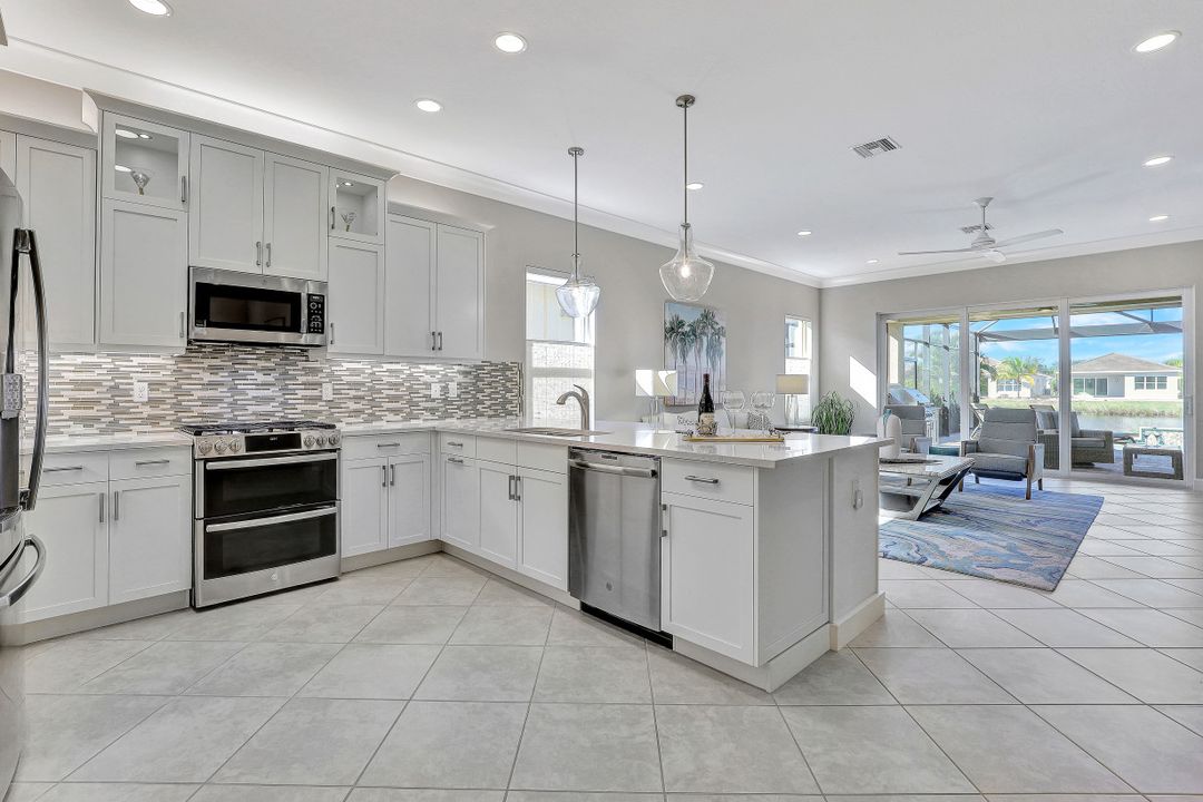 28446 Montecristo Loop, Bonita Springs, FL 34135