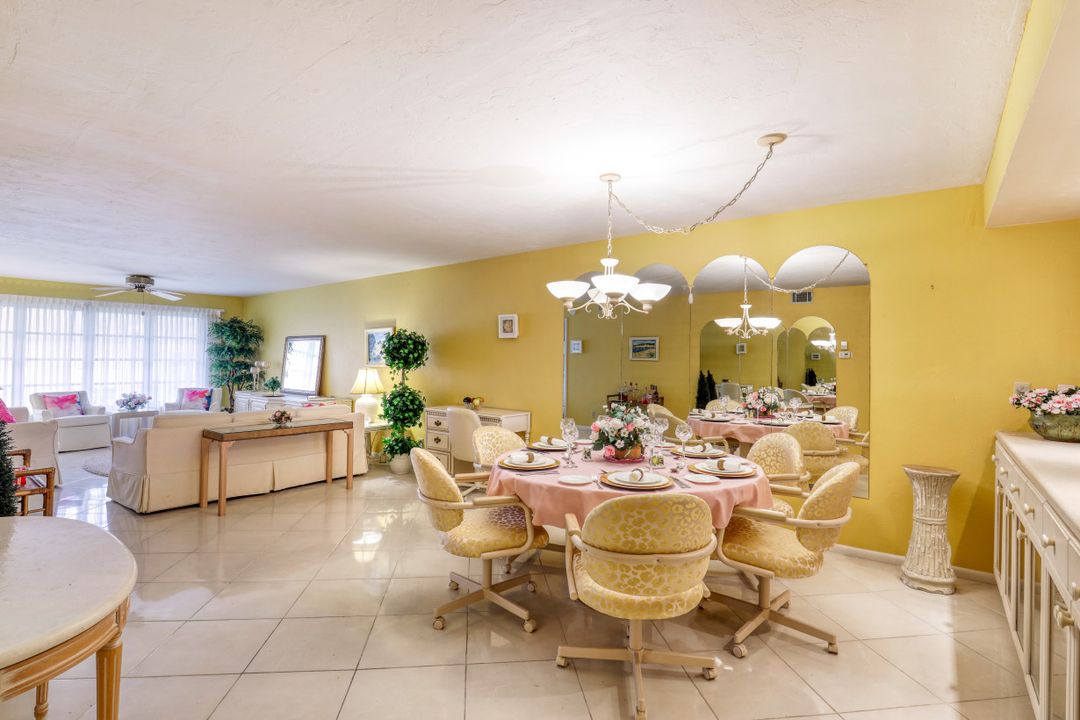 3631 Arctic Cir, Naples, FL 34112