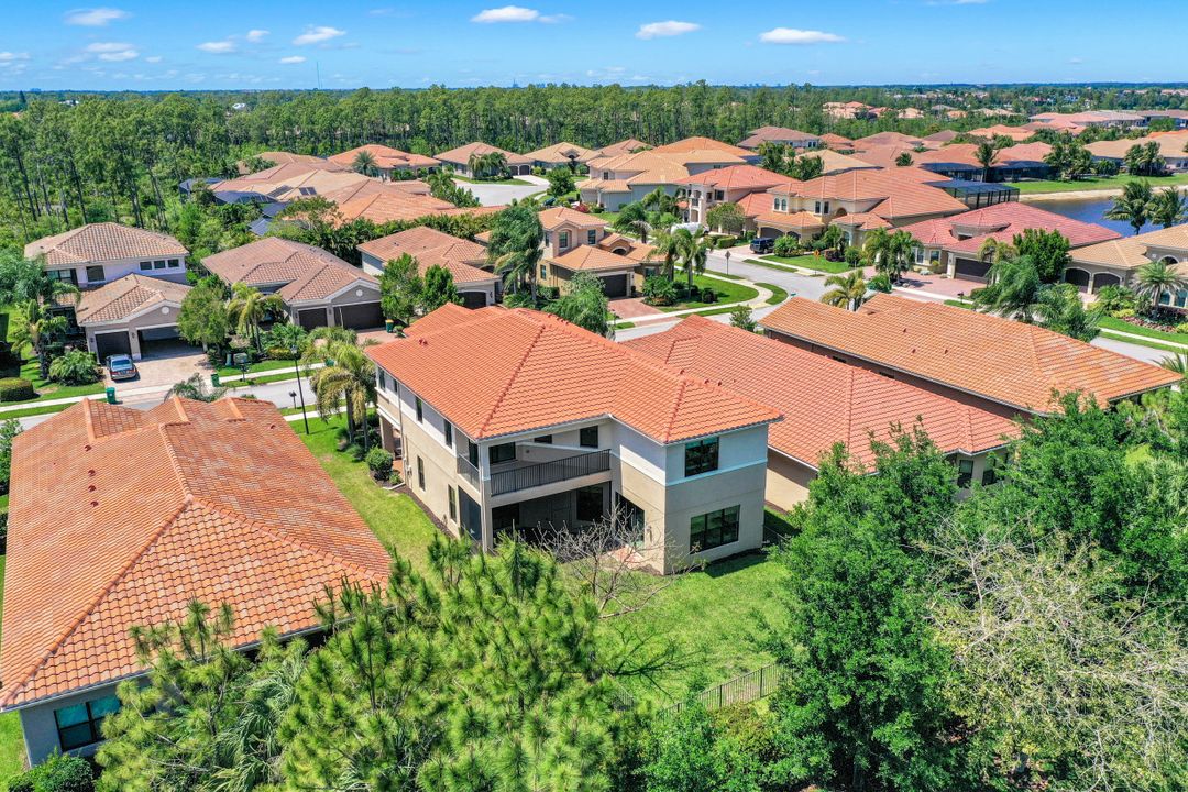 3054 Hudson Terrace, Naples, FL 34119