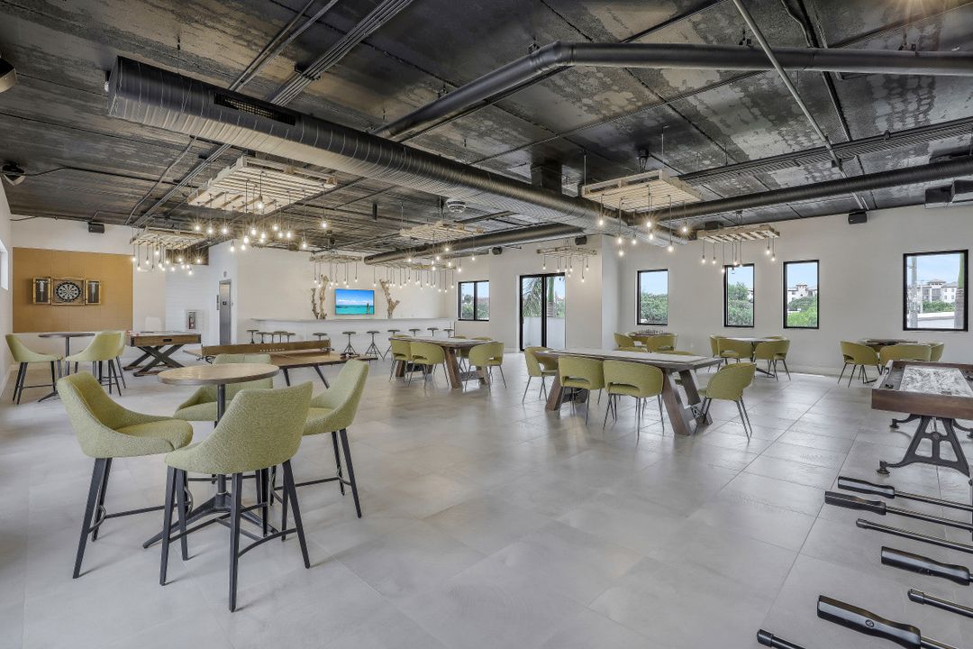 1111 Central Ave #402, Naples, FL 34102