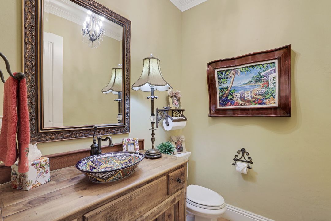 353 Chancery Cir, Naples, FL 34110