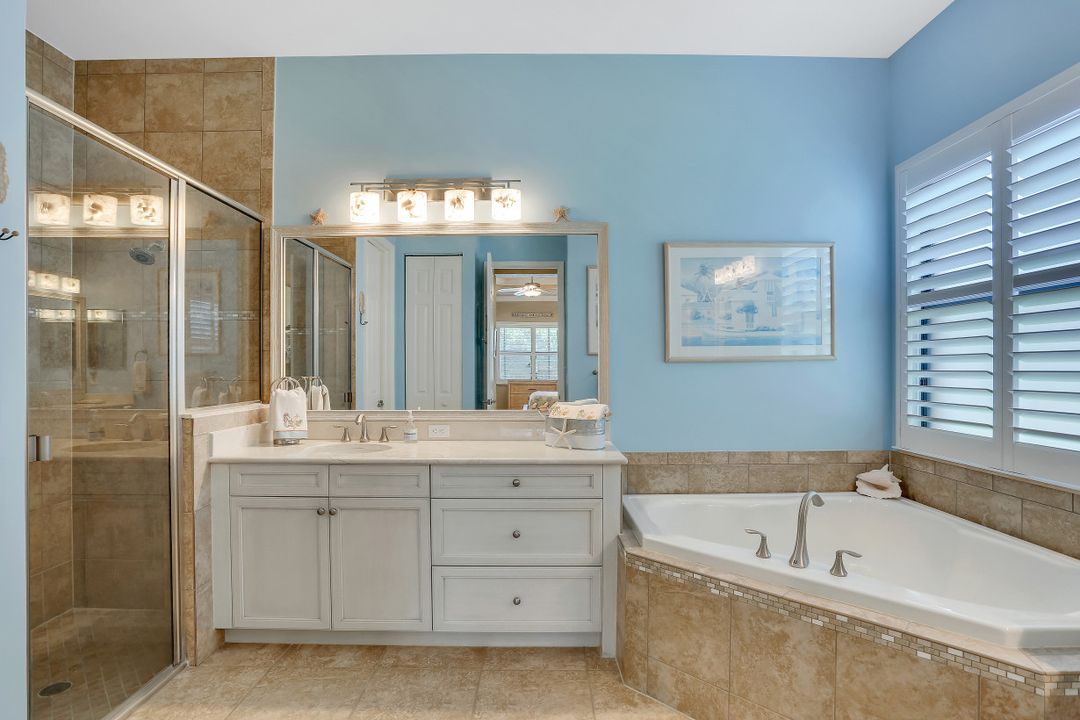 3578 Beaufort Ct, Naples, FL 34119