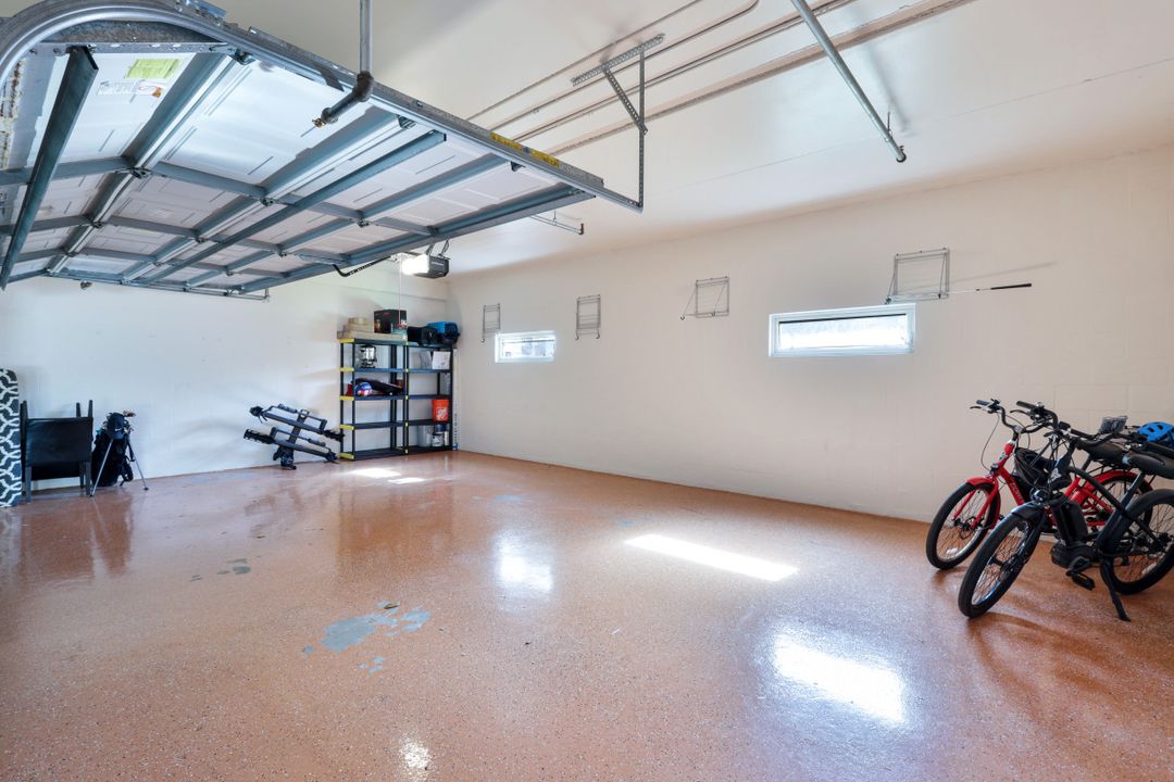 743 Bentwater Cir #203, Naples, FL 34108