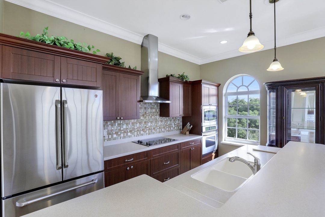 1827 Dogwood Dr, Marco Island, FL 34145