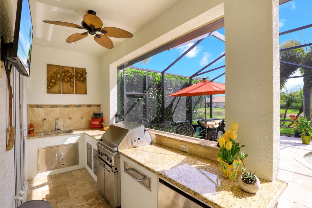 9416 Copper Rock Ct, Naples, FL 34120