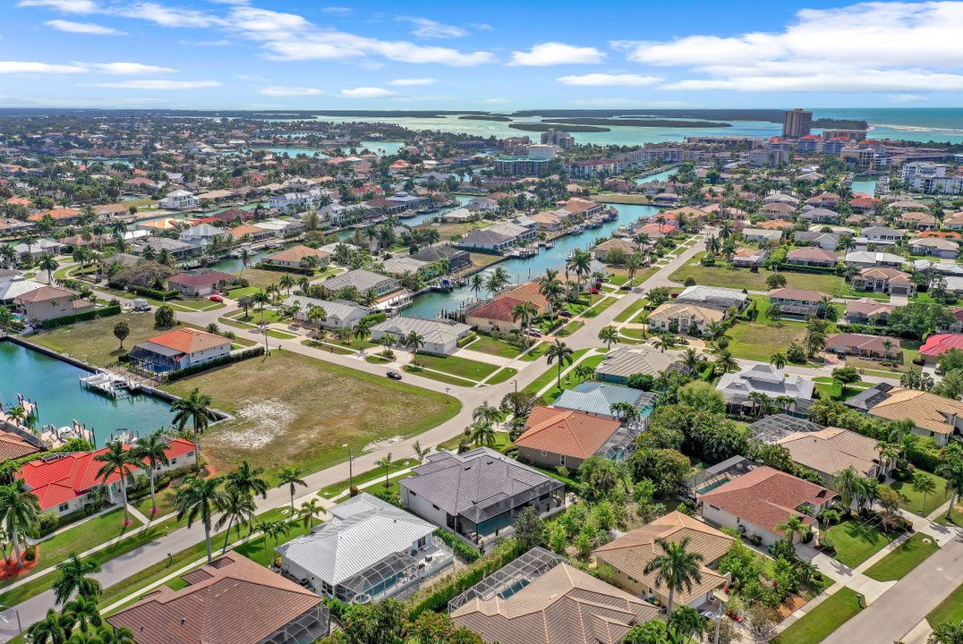 670 Amber Dr, Marco Island, FL 34145