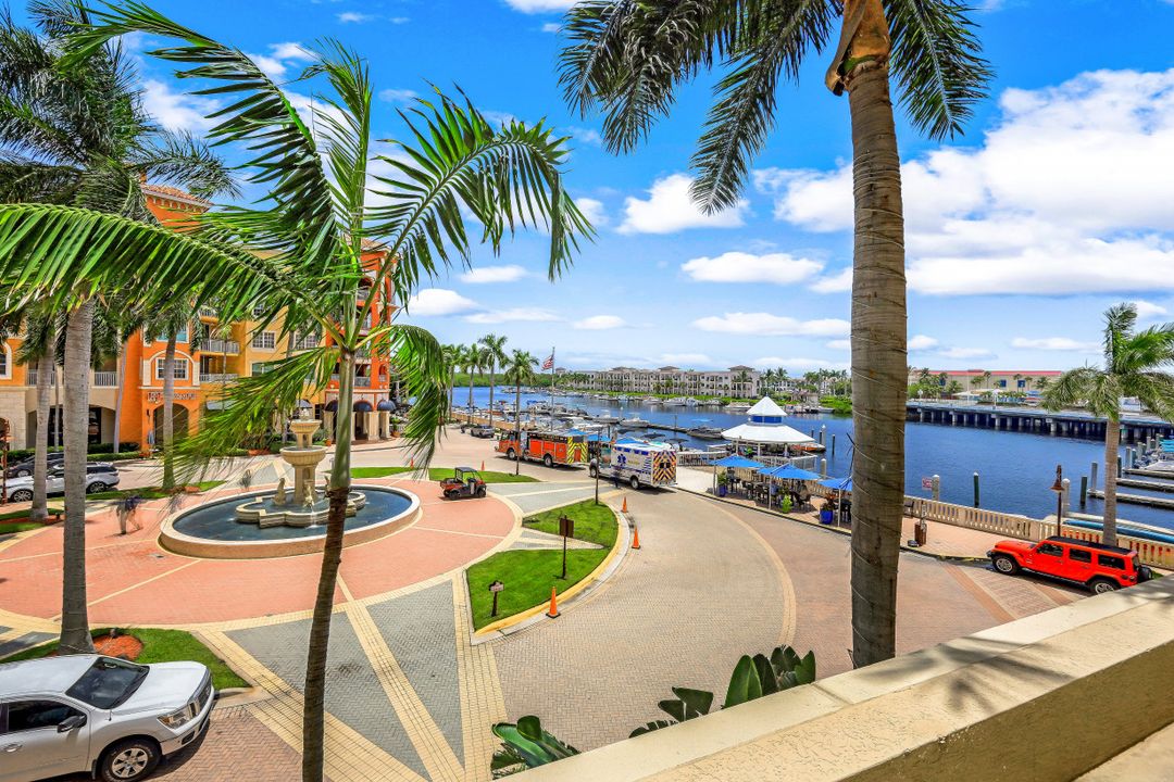 450 Bayfront Pl #4206, Naples, FL 34102