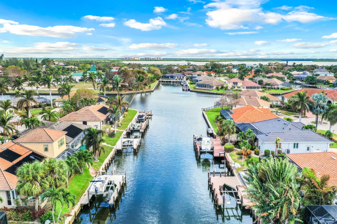 1631 Begonia Ct, Marco Island, FL 34145