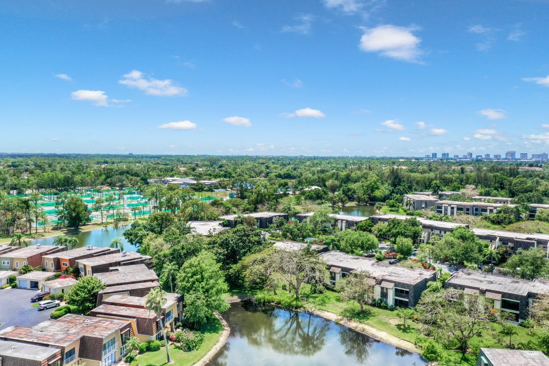 1624 Spoonbill Ln #A, Naples, FL 34105