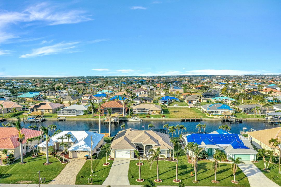 2709 SW 37th St, Cape Coral, FL 33914