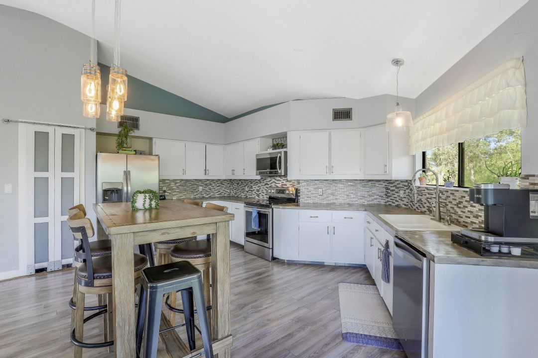 3035 64th St SW, Naples, FL 34105