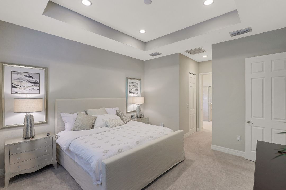 13459 Sumter Ln, Naples, FL 34109