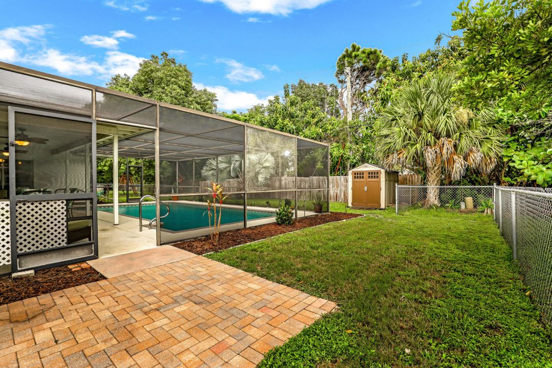 1698 S Flossmoor Rd, Fort Myers, FL 33919