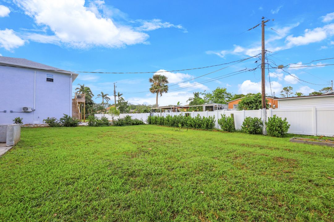 3575 Thomasson Dr, Naples, FL 34112