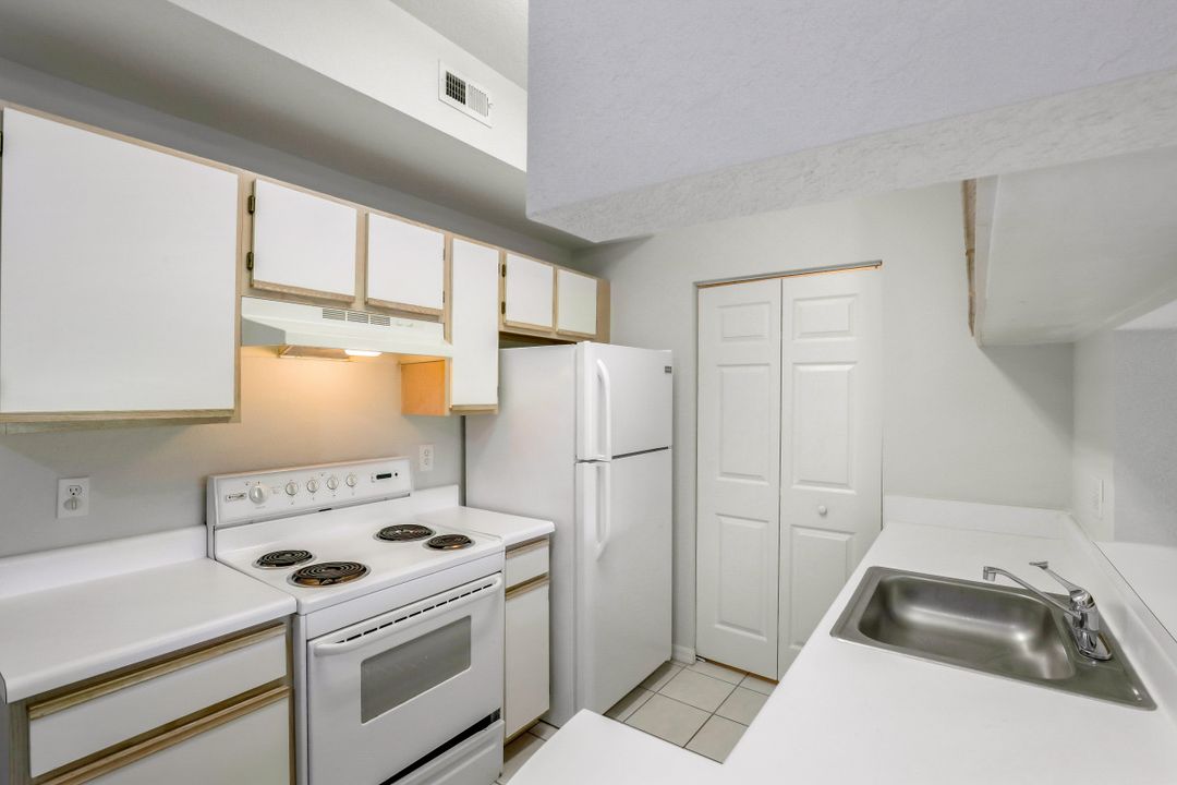 6461 Aragon Way #205, Fort Myers, FL 33966