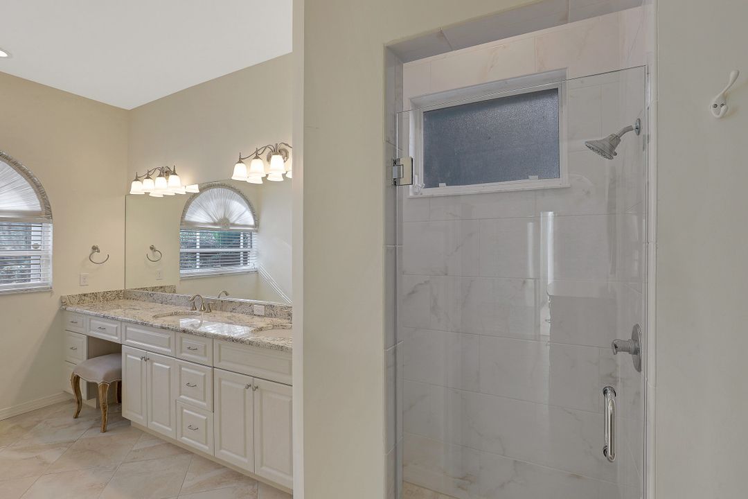 8006 Kilkenny Ct, Naples, FL 34112