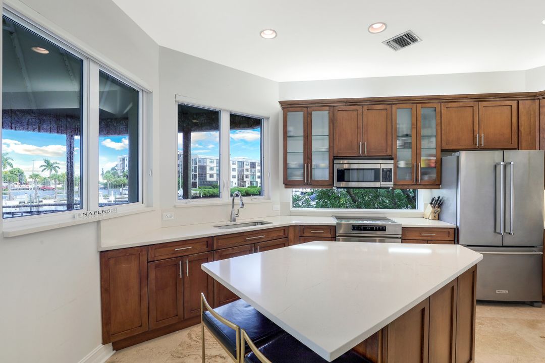 1305 Curlew Ave, Naples, FL 34102