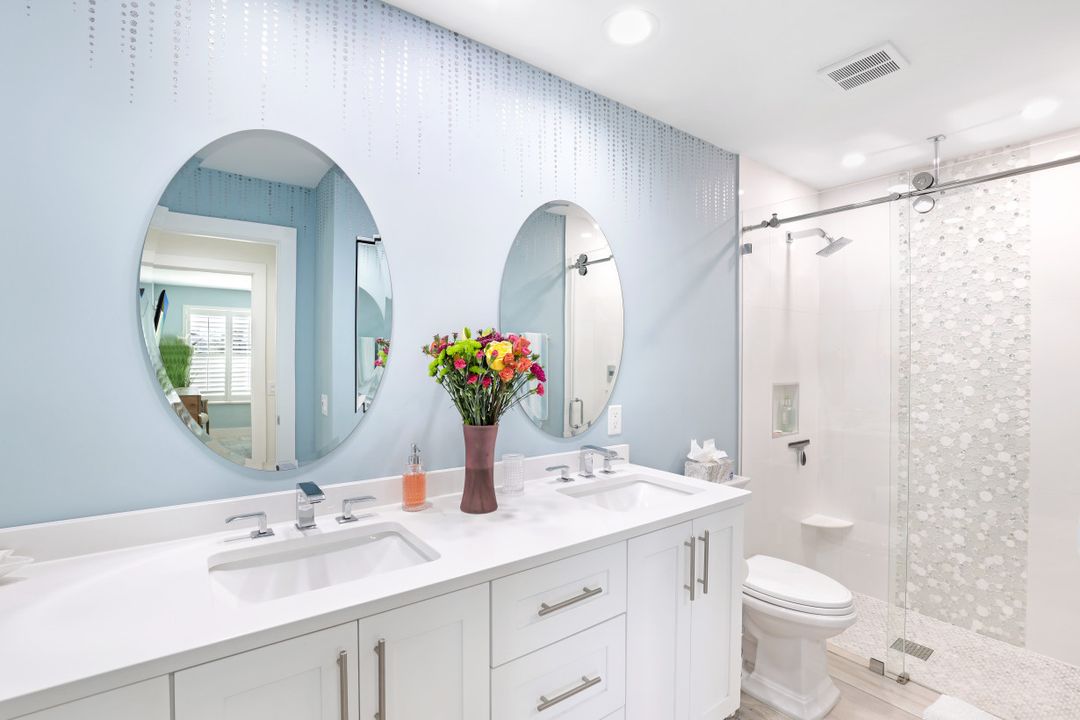 8404 Borboni Ct, Naples, FL 34114