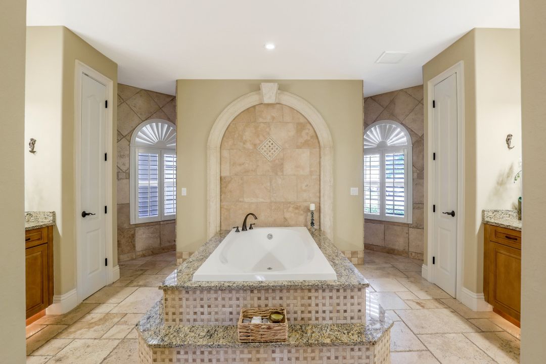 2832 SW 36th St, Cape Coral, FL 33914