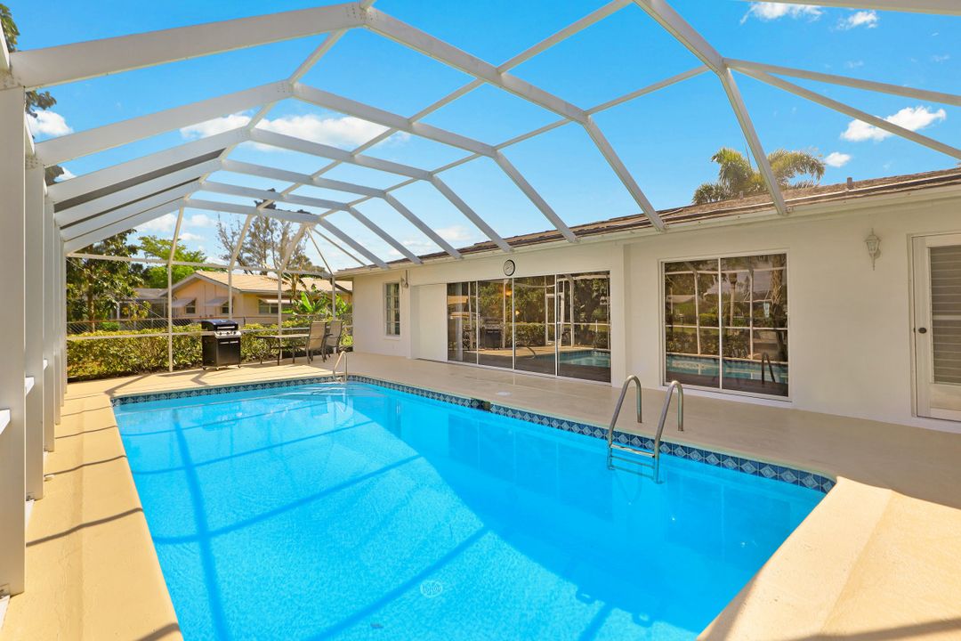 5241 Seagull Ct, Cape Coral, FL 33904