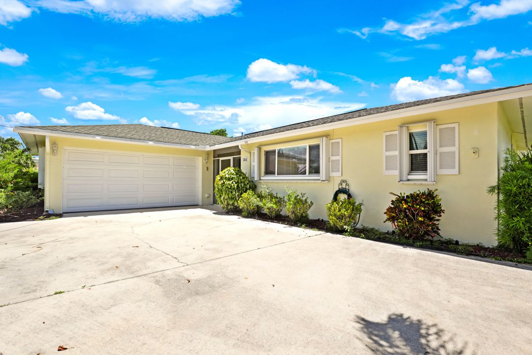 3312 SE 22nd Pl, Cape Coral, FL 33904