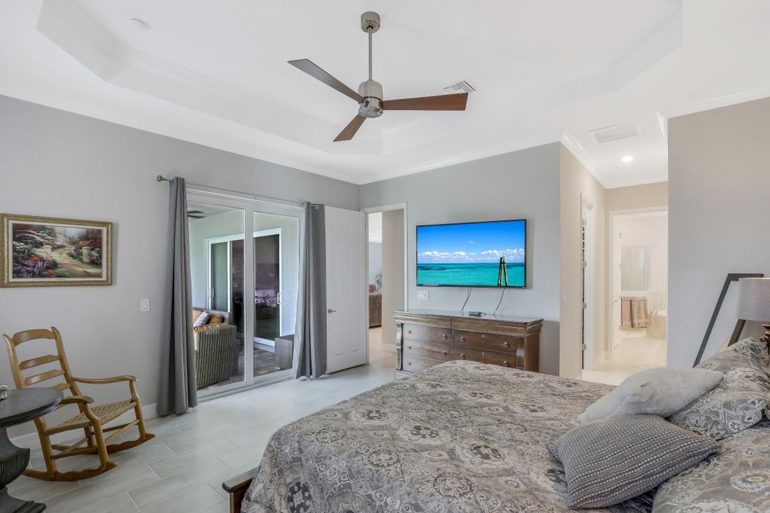 15272 Blue Bay Cir, Estero, FL 33913