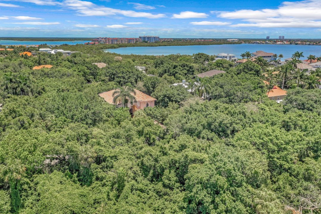 381 Gumbo Limbo Ln, Marco Island, FL 34145