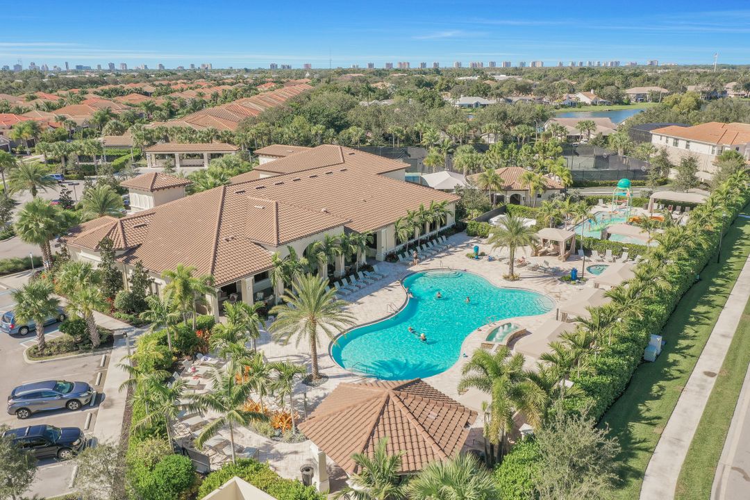 13459 Sumter Ln, Naples, FL 34109