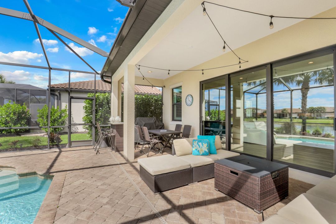 4714 Formosa Dr, Naples, FL 34119