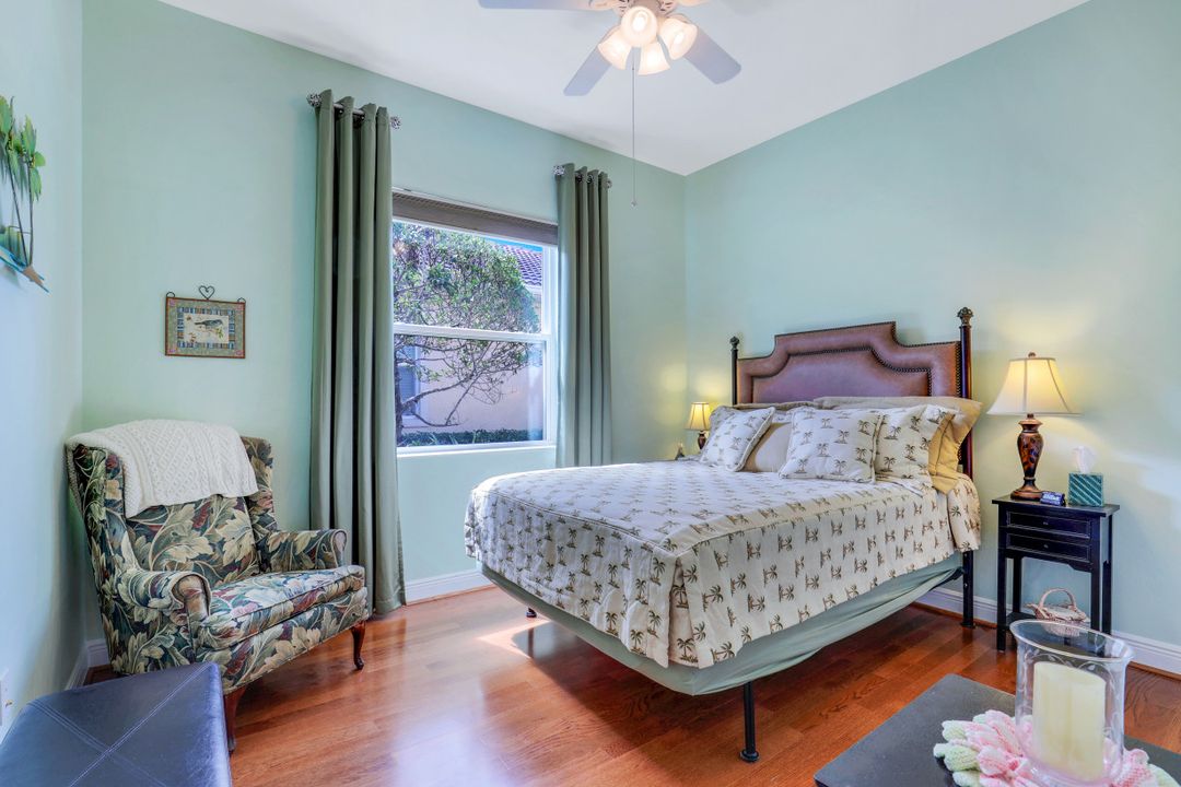 13564 Manchester Way, Naples, FL 34109