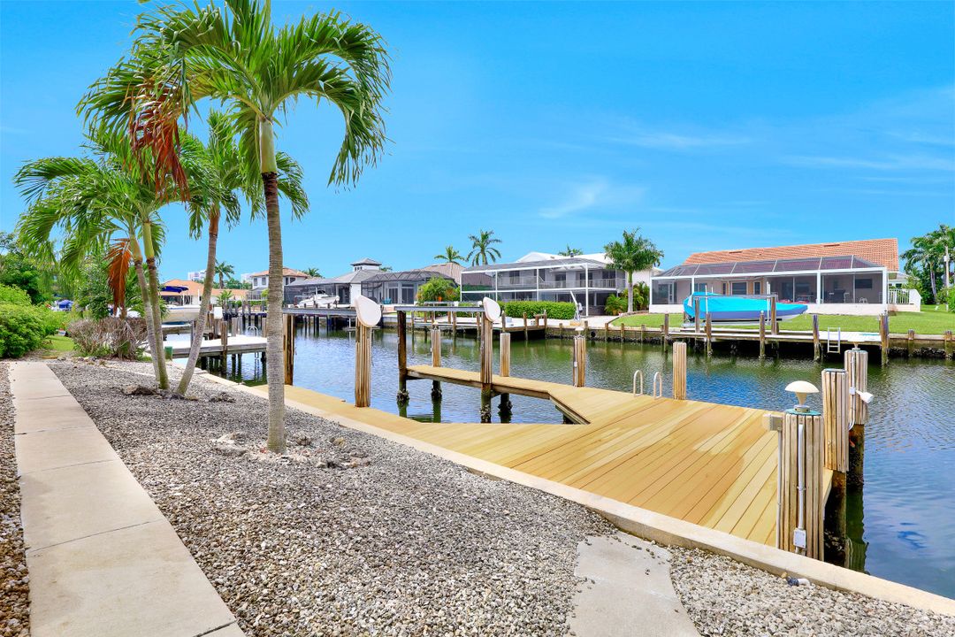 1130 Lighthouse Ct, Marco Island, FL 34145