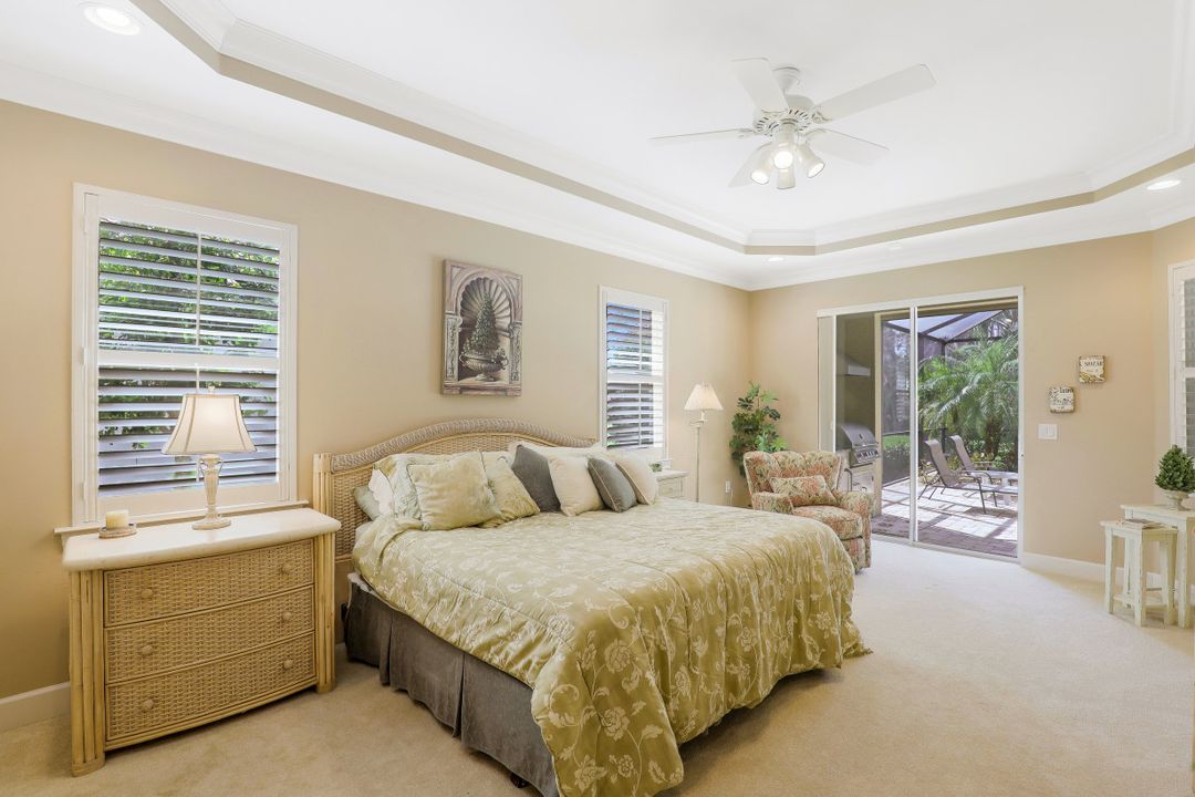 9359 Marble Stone Dr, Naples, FL 34120