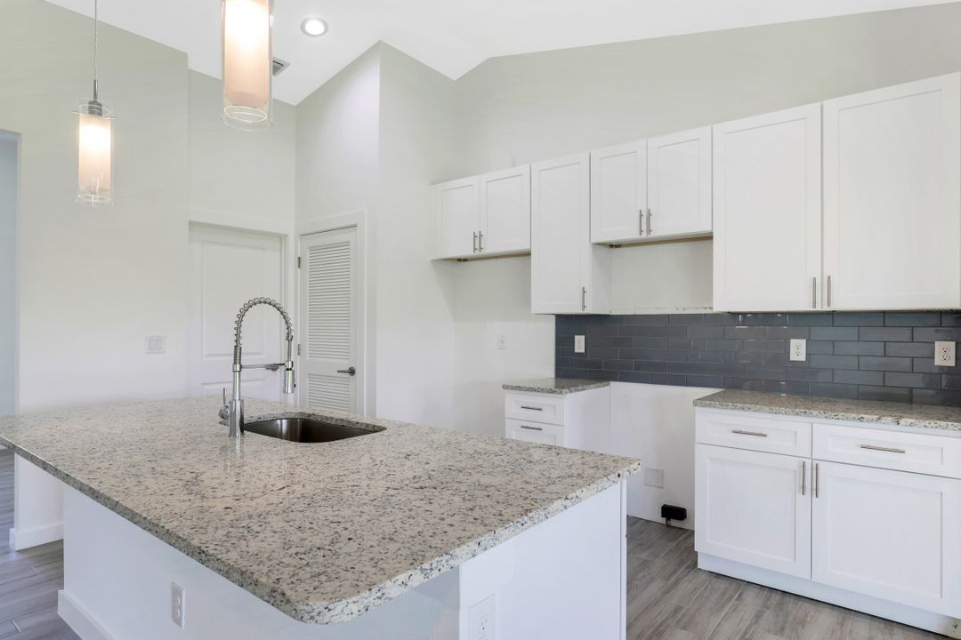 3107 35th St SW, Lehigh Acres, FL 33976