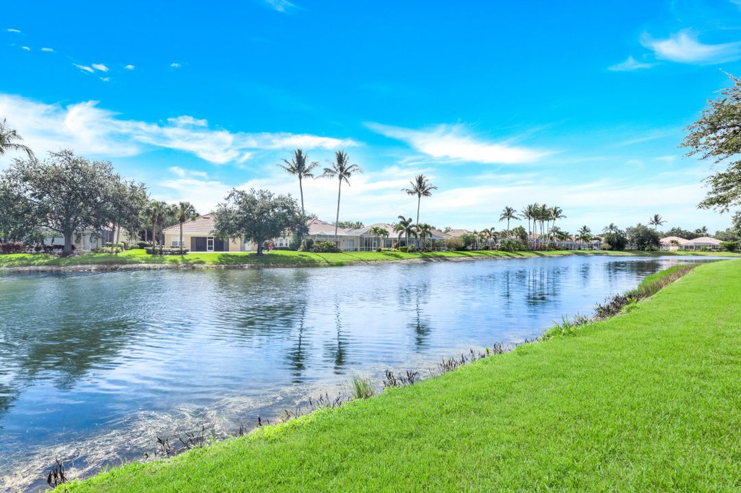 4420 Prescott Ln, Naples, FL 34119