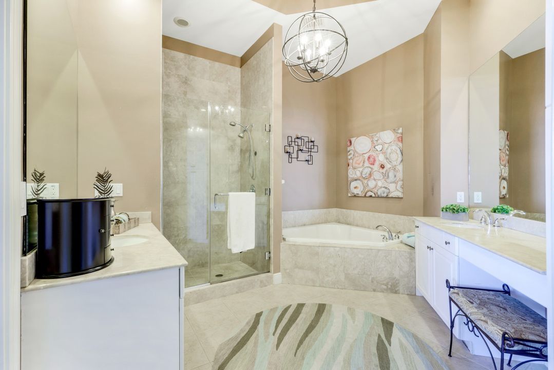 2104 W First St #301, Fort Myers, FL 33901