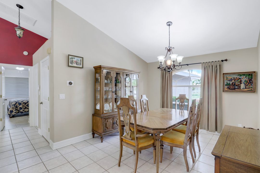 3332 SE 22nd Pl, Cape Coral, FL 33904