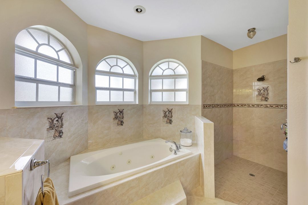 3327 NW 18th Terrace, Cape Coral, FL 33993